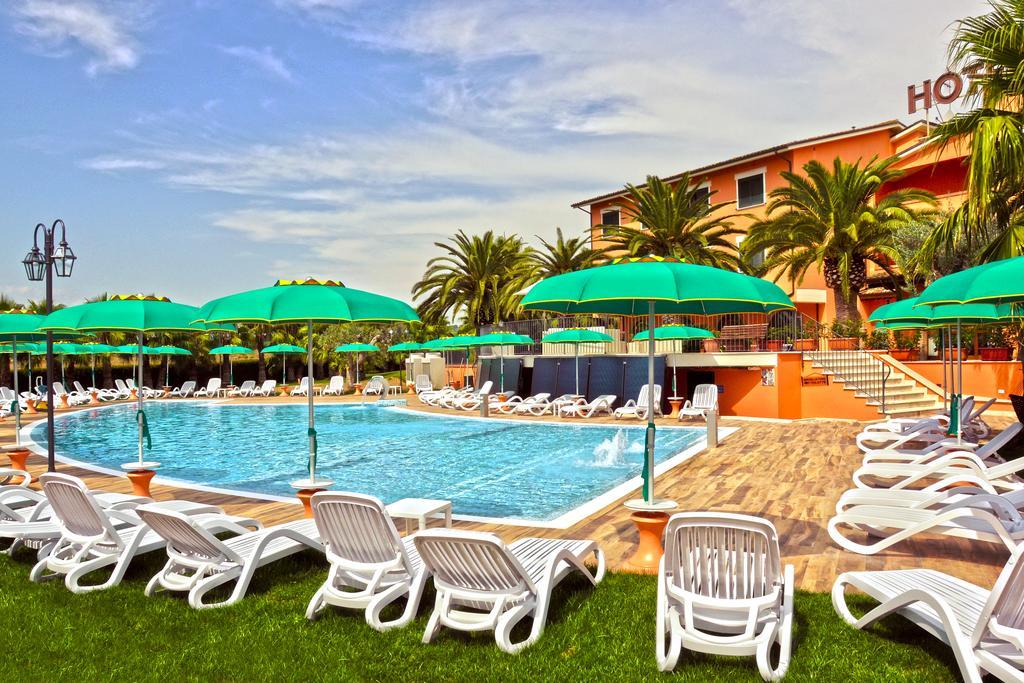 Villa Luigi Hotel & Restaurant Nuova Gestione Villa Rosa Di Martinsicuro エクステリア 写真