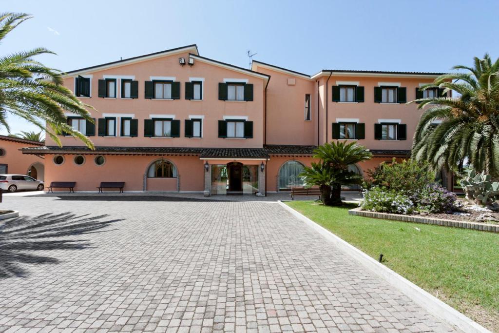 Villa Luigi Hotel & Restaurant Nuova Gestione Villa Rosa Di Martinsicuro エクステリア 写真