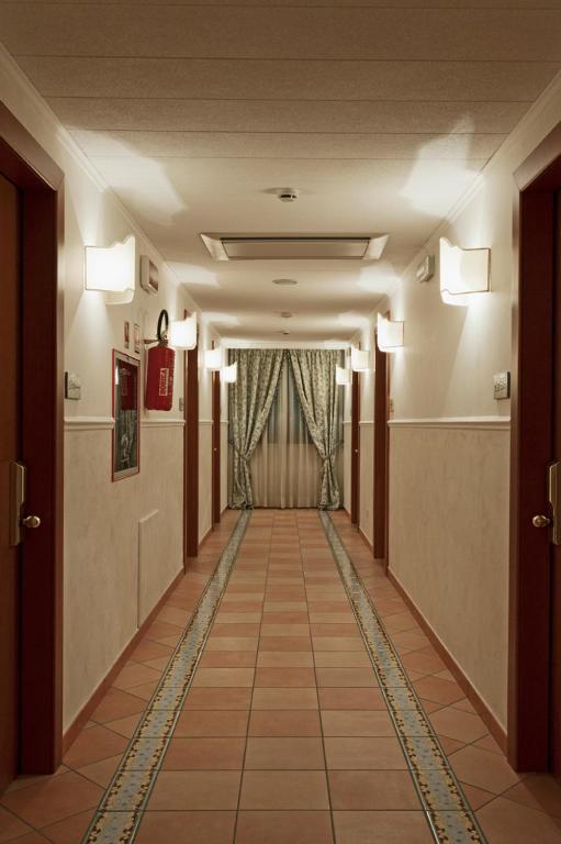 Villa Luigi Hotel & Restaurant Nuova Gestione Villa Rosa Di Martinsicuro エクステリア 写真