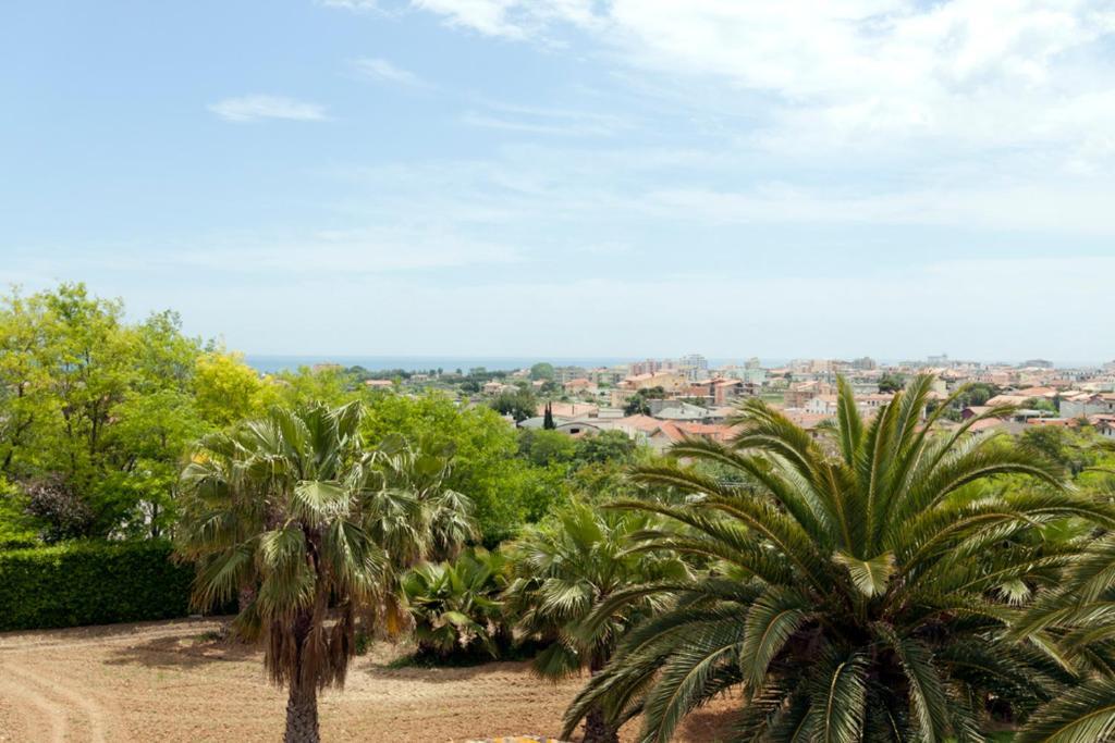 Villa Luigi Hotel & Restaurant Nuova Gestione Villa Rosa Di Martinsicuro エクステリア 写真