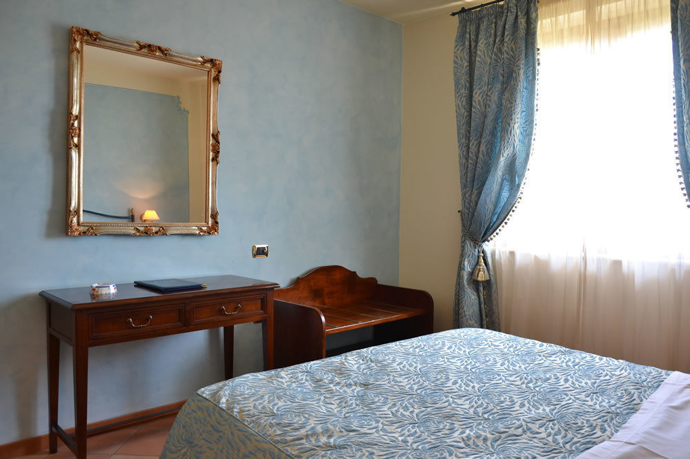 Villa Luigi Hotel & Restaurant Nuova Gestione Villa Rosa Di Martinsicuro エクステリア 写真