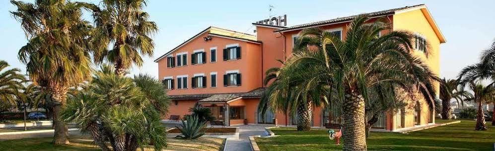 Villa Luigi Hotel & Restaurant Nuova Gestione Villa Rosa Di Martinsicuro エクステリア 写真